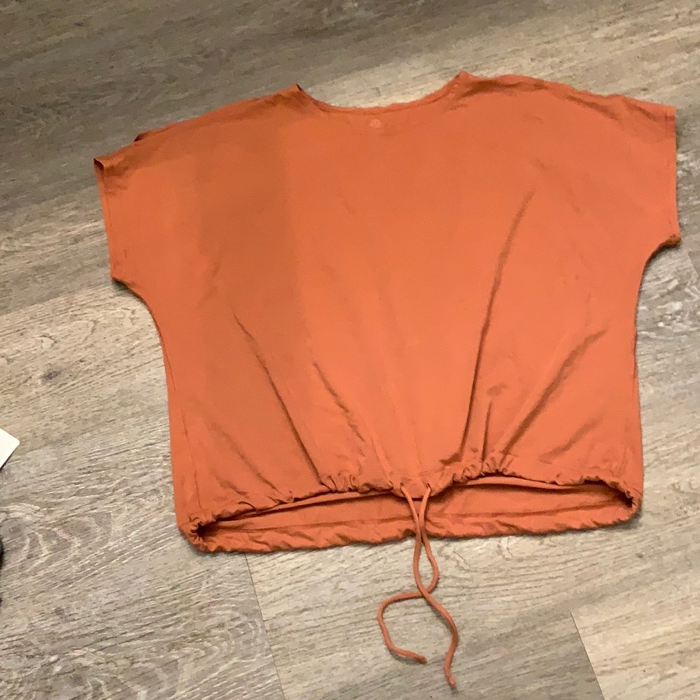 Lululemon shirt size L color orange